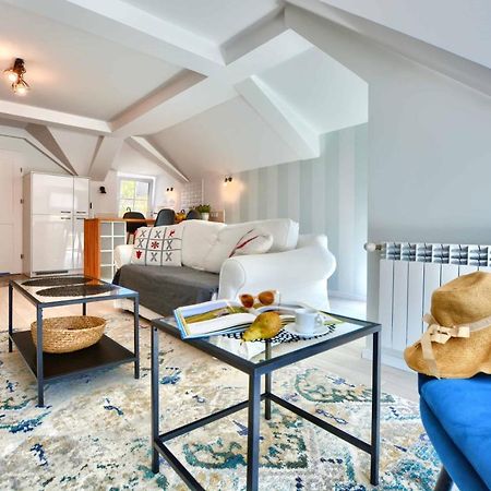 Apartament Beztroski Ustrzyki Dolne Exteriör bild
