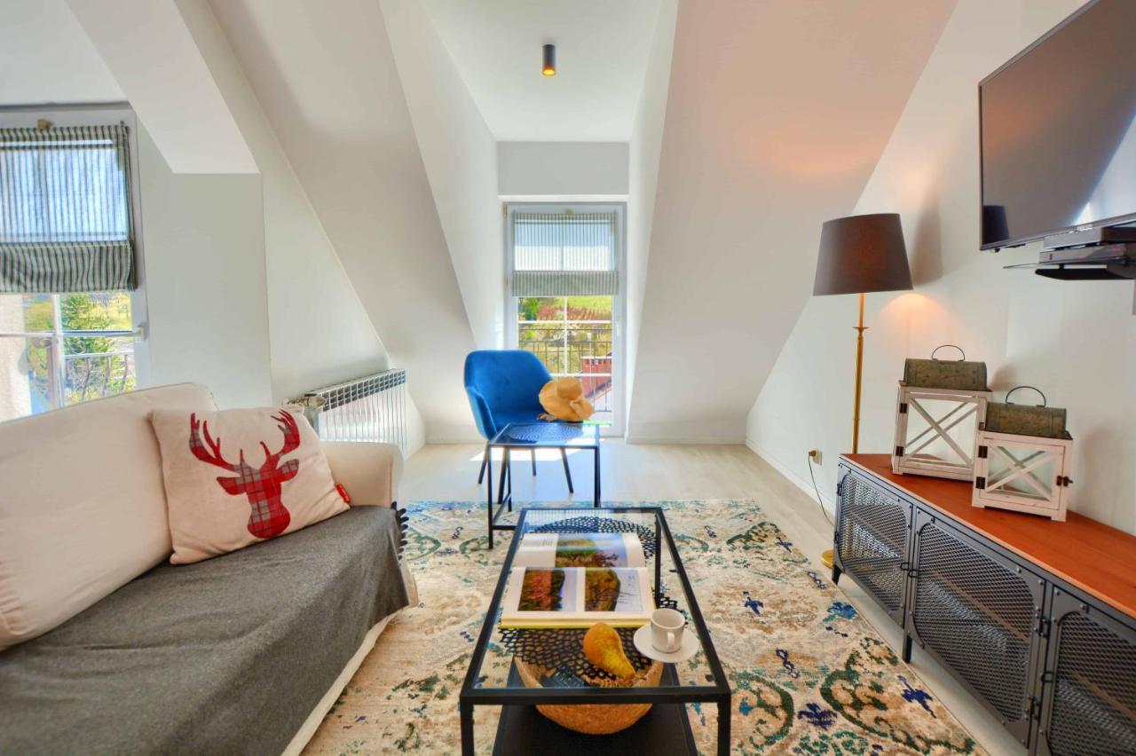 Apartament Beztroski Ustrzyki Dolne Exteriör bild