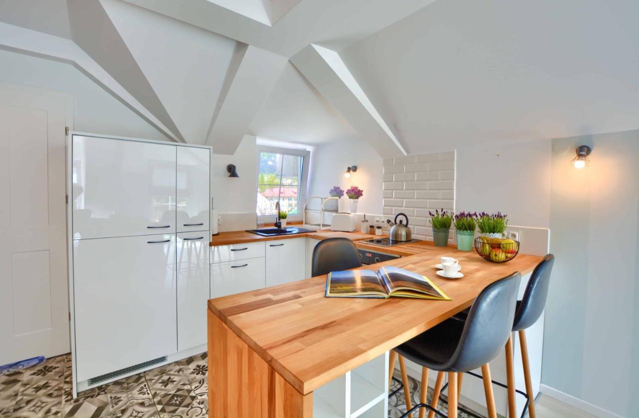 Apartament Beztroski Ustrzyki Dolne Exteriör bild