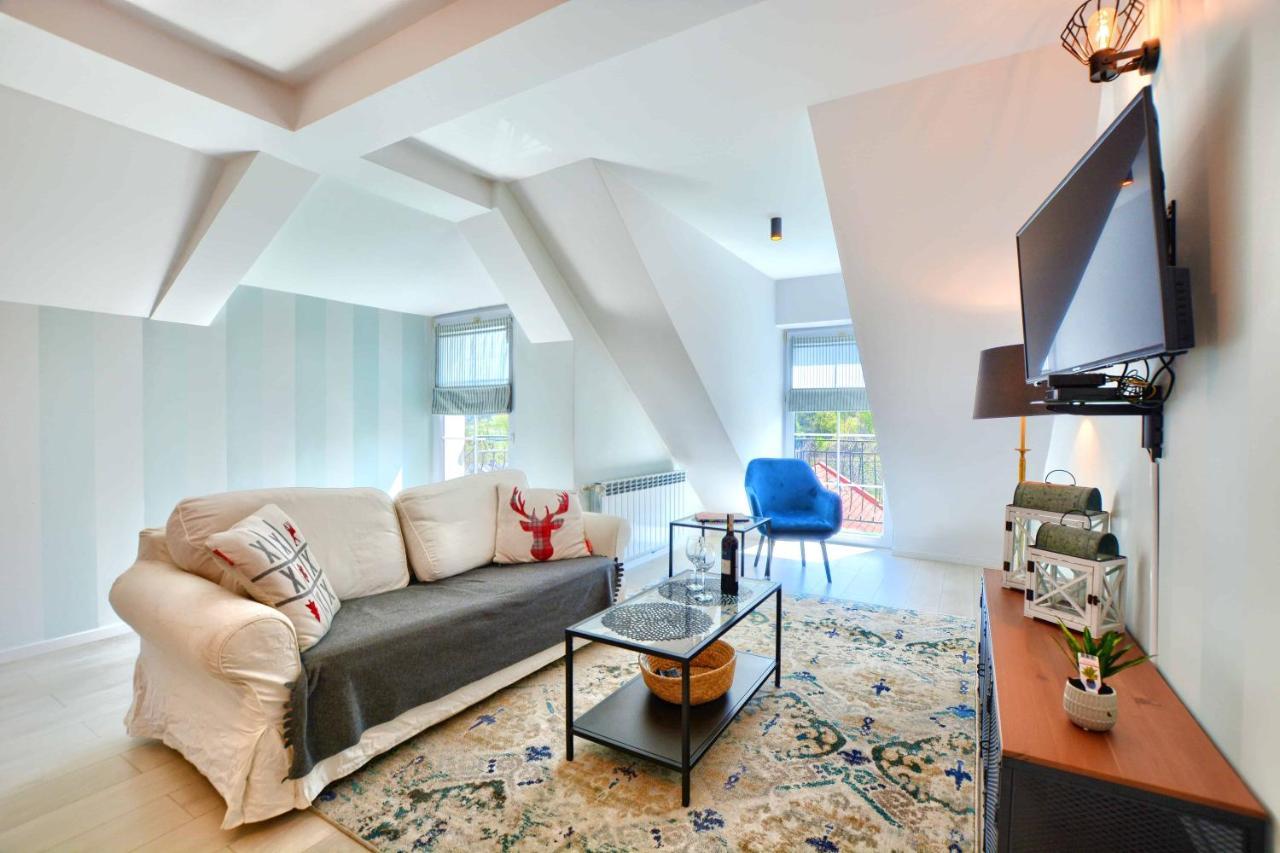 Apartament Beztroski Ustrzyki Dolne Exteriör bild