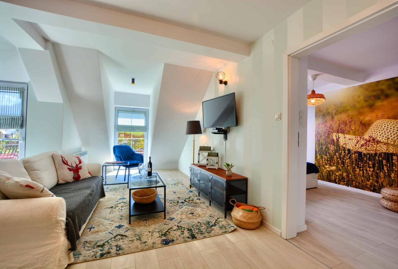 Apartament Beztroski Ustrzyki Dolne Exteriör bild